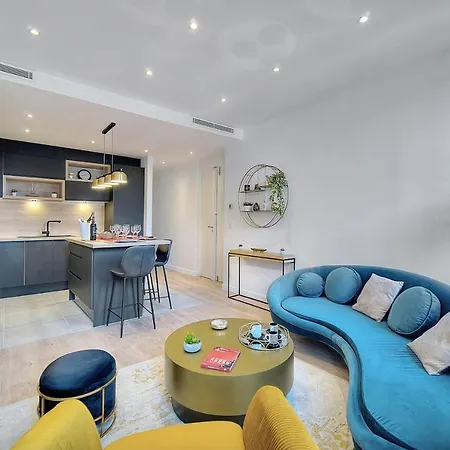 Luxury Apartment