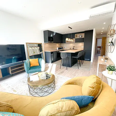 Luxury Apartment