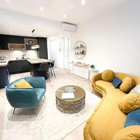 Luxury Apartment